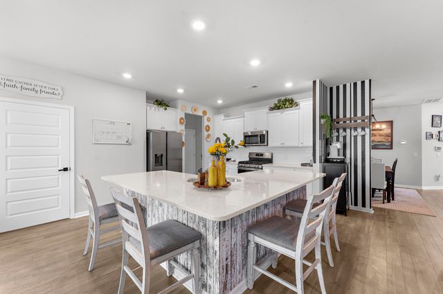 706 Spanish Pointe Drive, Summerville, SC 29486