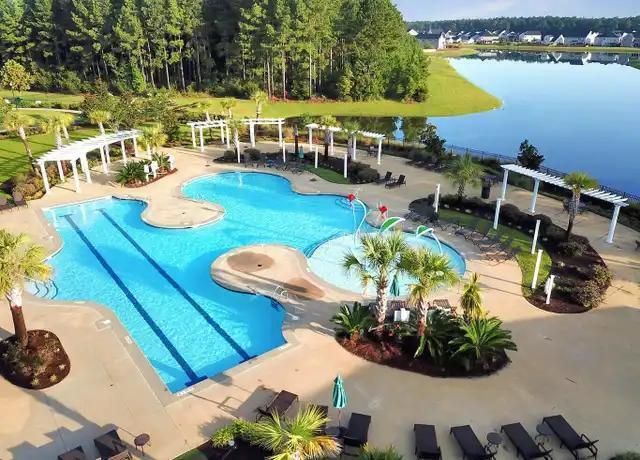 706 Spanish Pointe Drive, Summerville, SC 29486