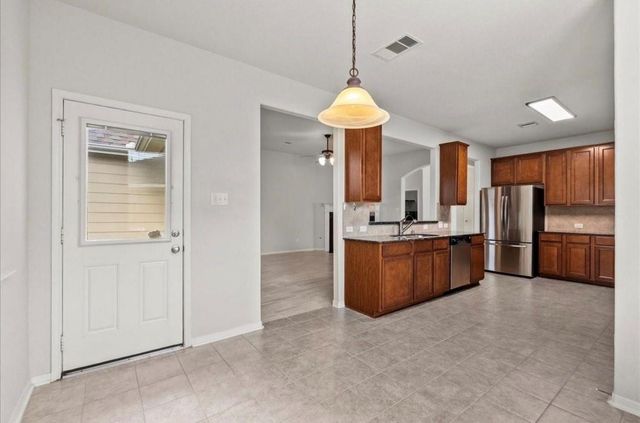 621 Rocky Hollow Lane, League City, TX 77573