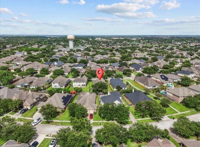 621 Rocky Hollow Lane, League City, TX 77573