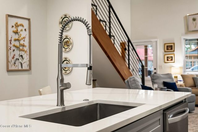 515 S Lavina Ave, Sandpoint, ID 83864