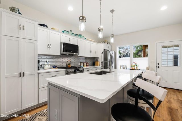 515 S Lavina Ave, Sandpoint, ID 83864