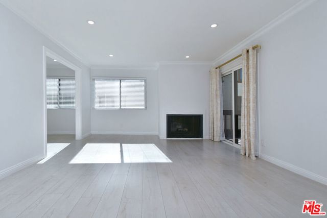 13942 Oxnard Street, Valley Glen, CA 91401