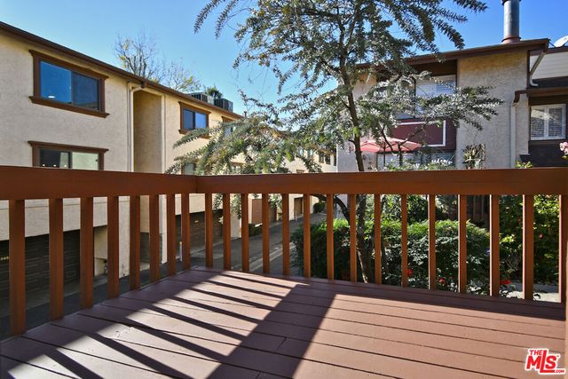 13942 Oxnard Street, Valley Glen, CA 91401