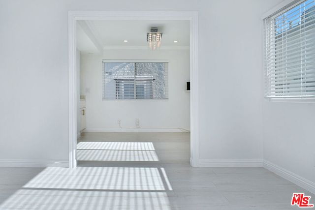 13942 Oxnard Street, Valley Glen, CA 91401