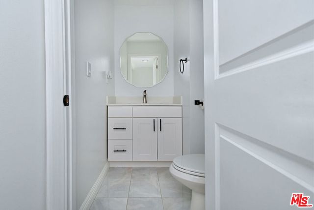 13942 Oxnard Street, Valley Glen, CA 91401