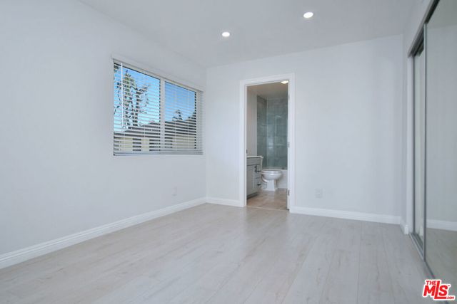 13942 Oxnard Street, Valley Glen, CA 91401