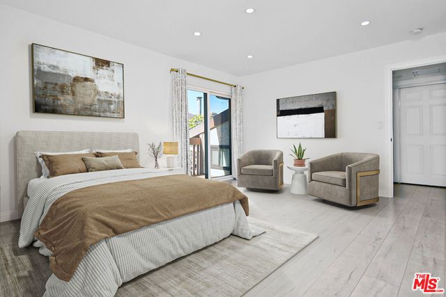 13942 Oxnard Street, Valley Glen, CA 91401