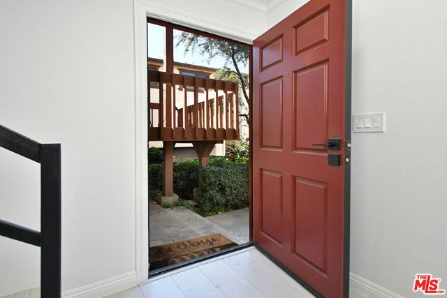 13942 Oxnard Street, Valley Glen, CA 91401