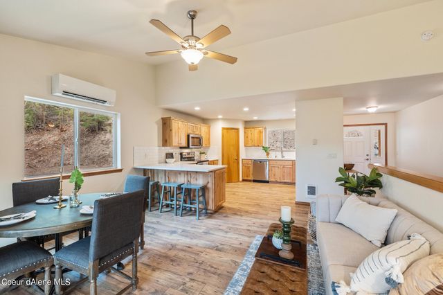 9549 E DISCOVERY POINT TRAIL, Coeur D'alene, ID 83814