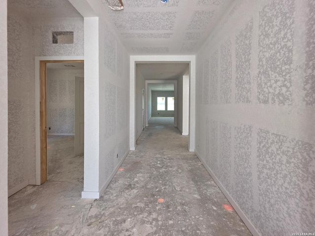 136 Yale St, Seguin, TX 78155