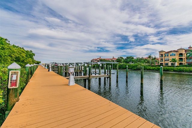 2717 VIA CIPRIANI 623A, Clearwater, FL 33764
