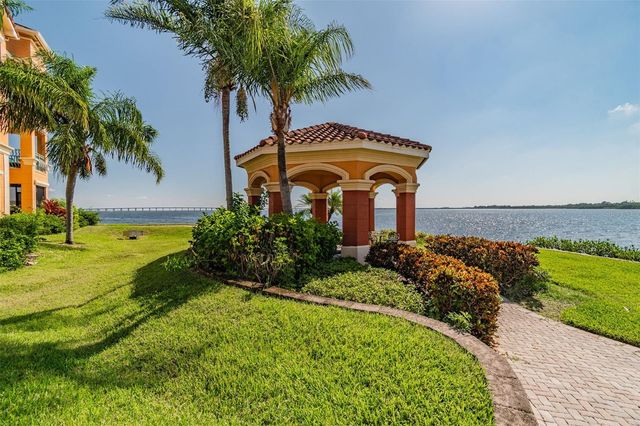2717 VIA CIPRIANI 623A, Clearwater, FL 33764