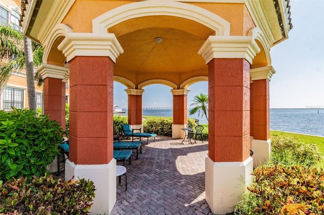 2717 VIA CIPRIANI 623A, Clearwater, FL 33764