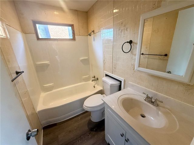 245 E Beechwood Avenue, Dayton, OH 45405