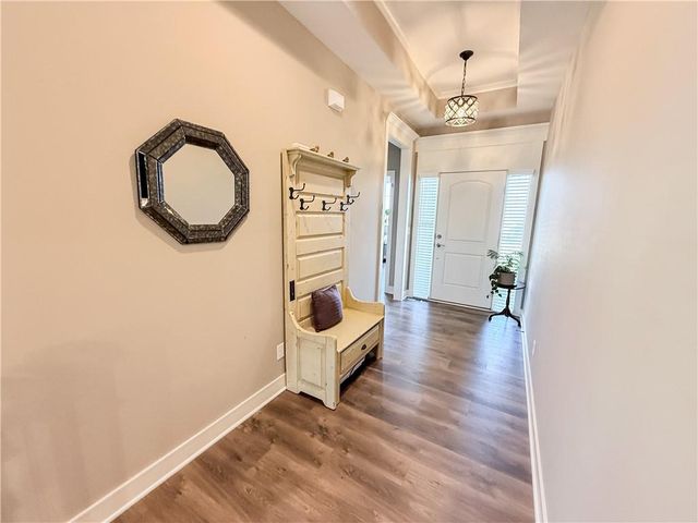 1173 SW Whitby Drive, Lee's Summit, MO 64083