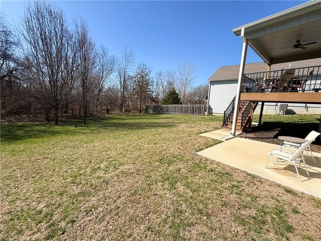 1173 SW Whitby Drive, Lee's Summit, MO 64083