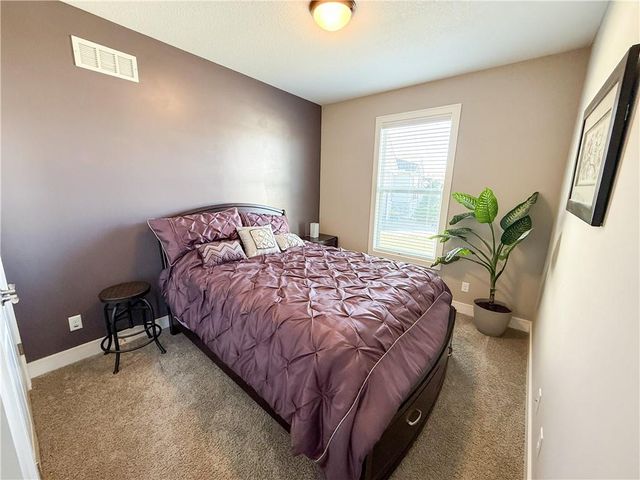 1173 SW Whitby Drive, Lee's Summit, MO 64083