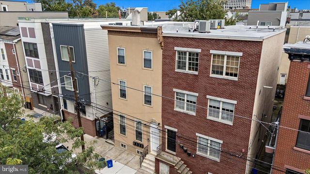 1325 N FRANKLIN ST, Philadelphia, PA 19122