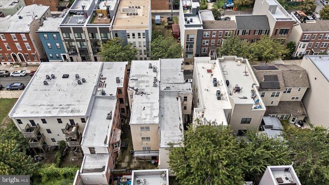 1325 N FRANKLIN ST, Philadelphia, PA 19122