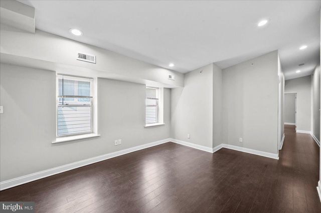 1325 N FRANKLIN ST, Philadelphia, PA 19122