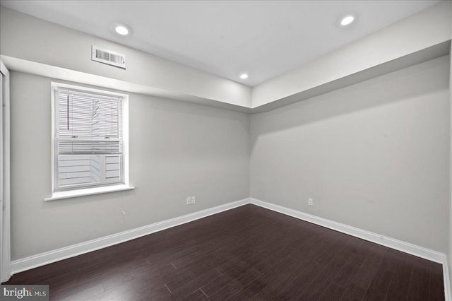 1325 N FRANKLIN ST, Philadelphia, PA 19122