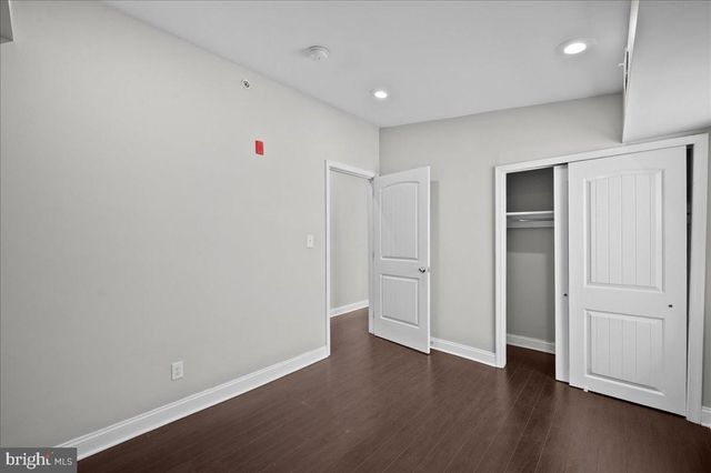 1325 N FRANKLIN ST, Philadelphia, PA 19122