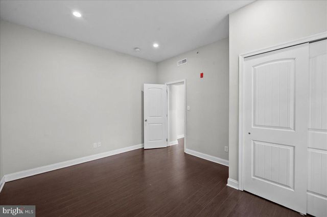 1325 N FRANKLIN ST, Philadelphia, PA 19122