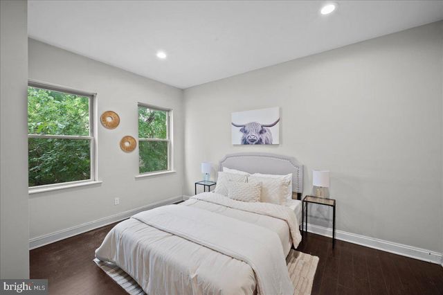 1325 N FRANKLIN ST, Philadelphia, PA 19122