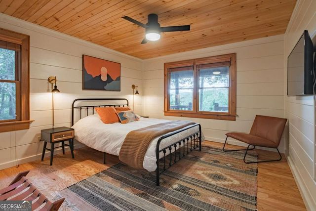 140 Black Oaks Road, Cherry Log, GA 30522