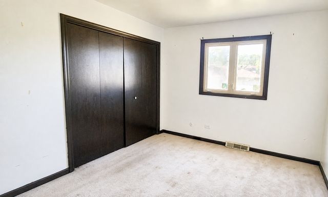 715 E 193rd Place, Glenwood, IL 60425