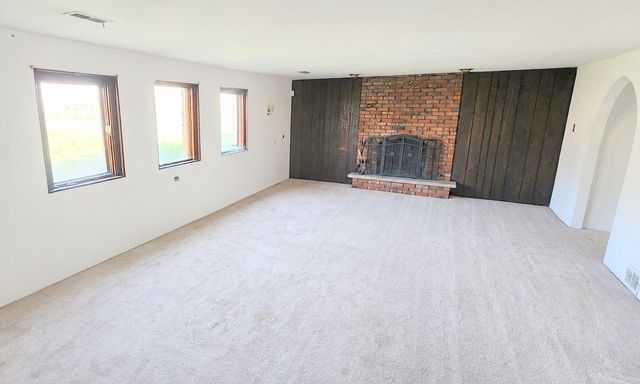 715 E 193rd Place, Glenwood, IL 60425