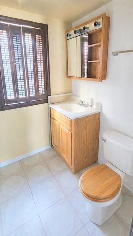 715 E 193rd Place, Glenwood, IL 60425