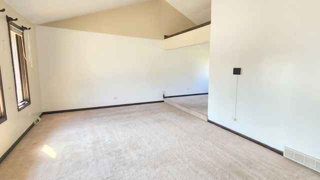 715 E 193rd Place, Glenwood, IL 60425