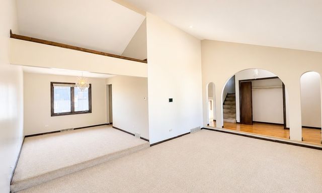 715 E 193rd Place, Glenwood, IL 60425