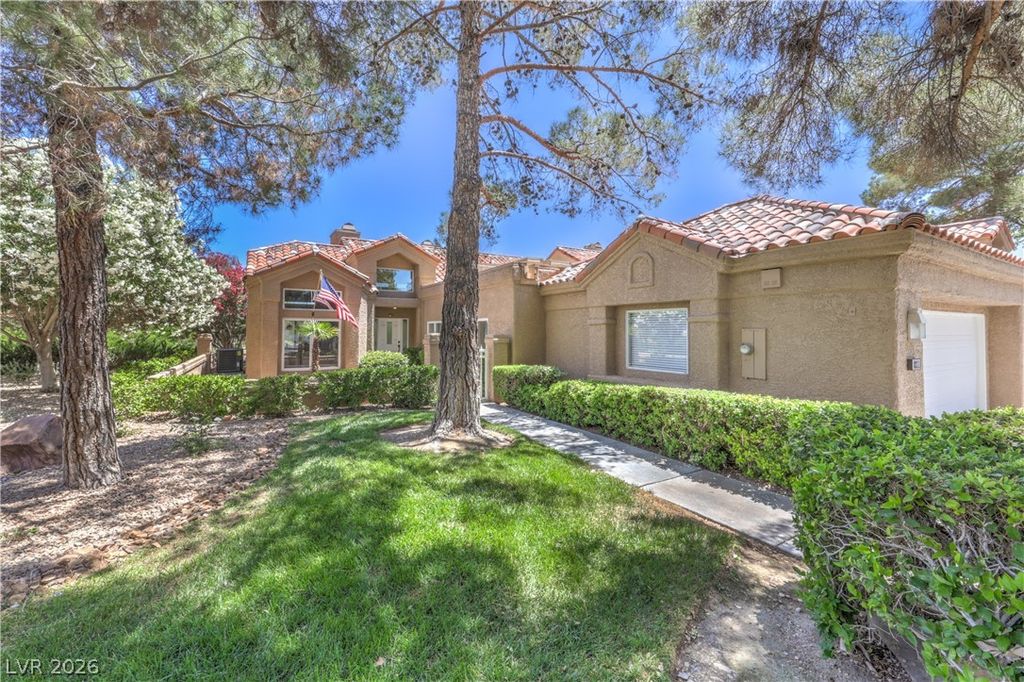8211 Round Hills Circle, Las Vegas, NV 89113 — photo 2