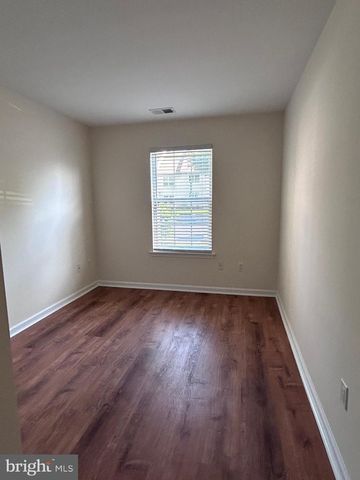 5107A ADELAIDE DR, Mount Laurel, NJ 08054