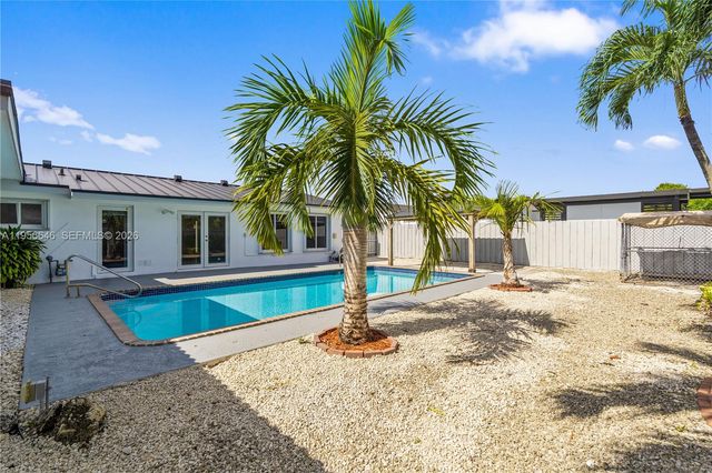 5103 SW 128th Pl, Miami, FL 33175