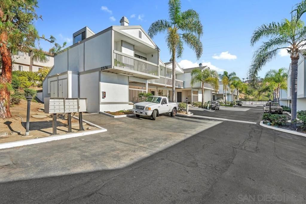 2376 Altisma Way H, Carlsbad, CA 92009 — exterior