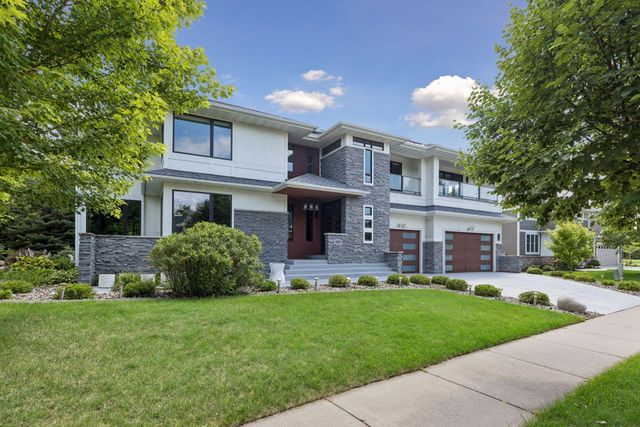 10964 Bentwater Lane, Woodbury, MN 55129