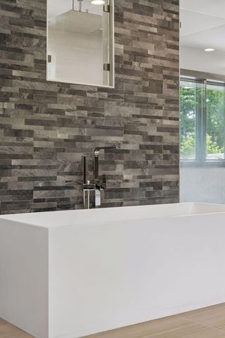 10964 Bentwater Lane, Woodbury, MN 55129