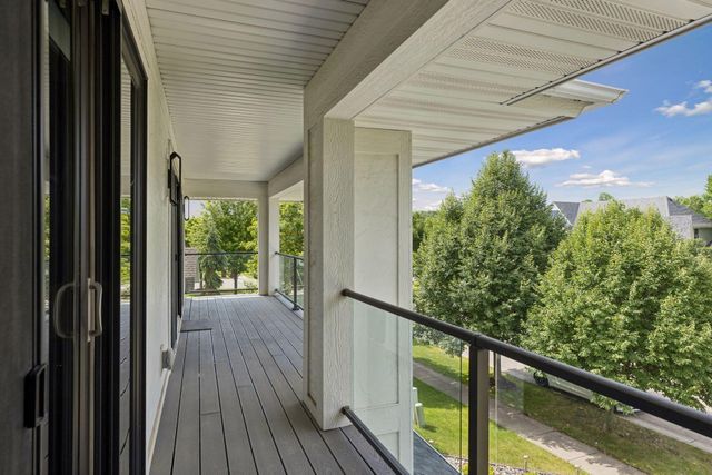 10964 Bentwater Lane, Woodbury, MN 55129