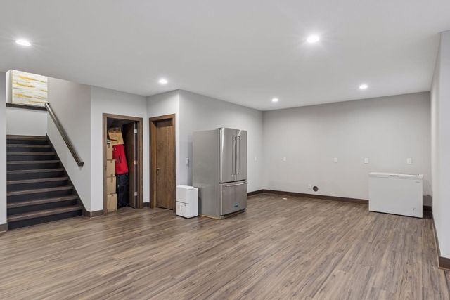 10964 Bentwater Lane, Woodbury, MN 55129