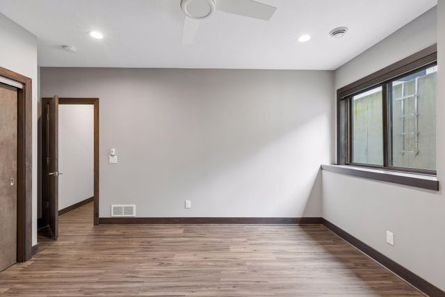 10964 Bentwater Lane, Woodbury, MN 55129