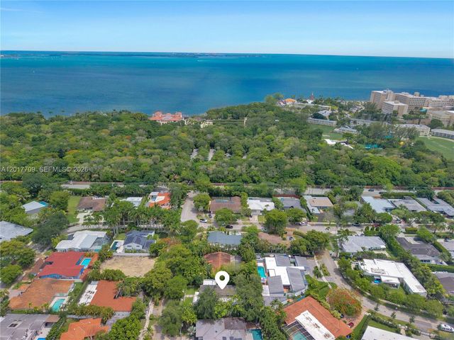 10 Samana Dr, Miami, FL 33133