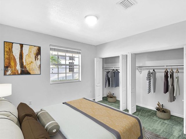 279 NW 119th Avenue, Miami, FL 33182