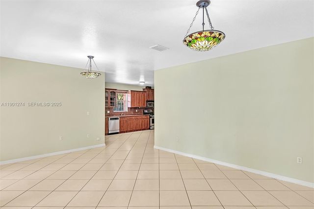 279 NW 119th Avenue, Miami, FL 33182