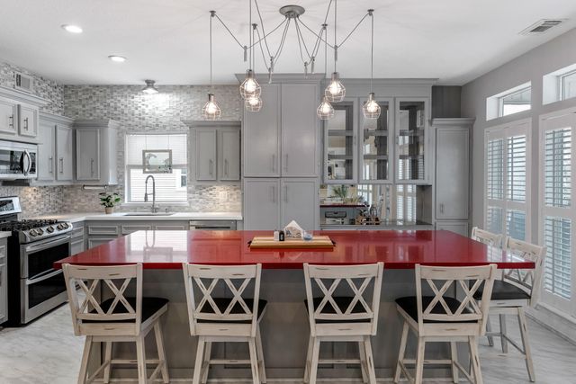 7 N Flamingo Street, La Marque, TX 77568