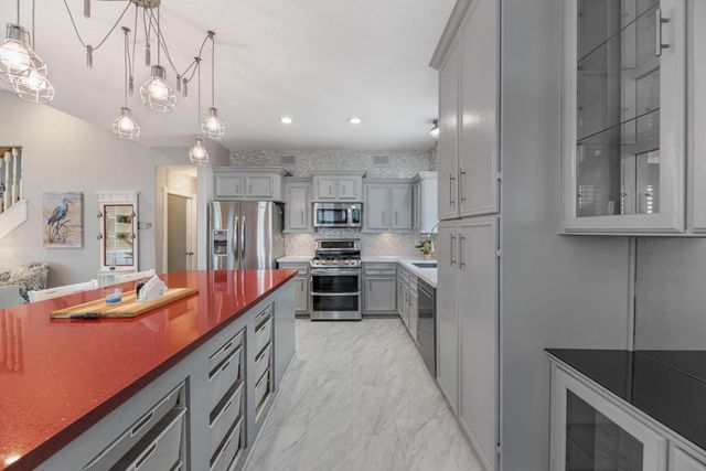 7 N Flamingo Street, La Marque, TX 77568