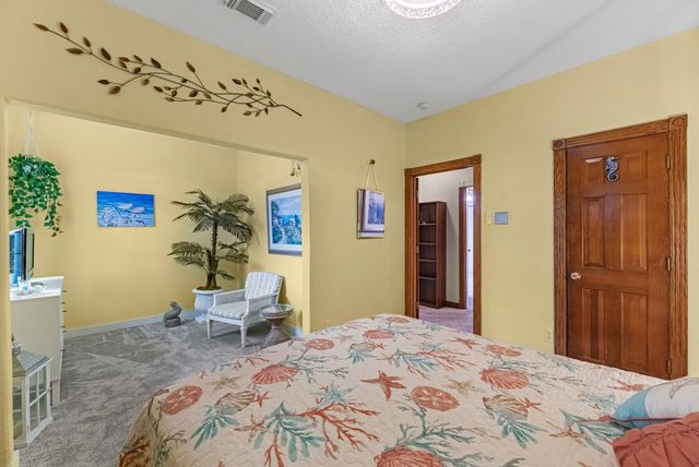 7 N Flamingo Street, La Marque, TX 77568